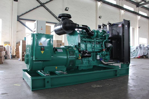 玛沁320kw康明斯柴油发电车出租组图片 玛沁320kw康明斯柴油发电车出租组图片